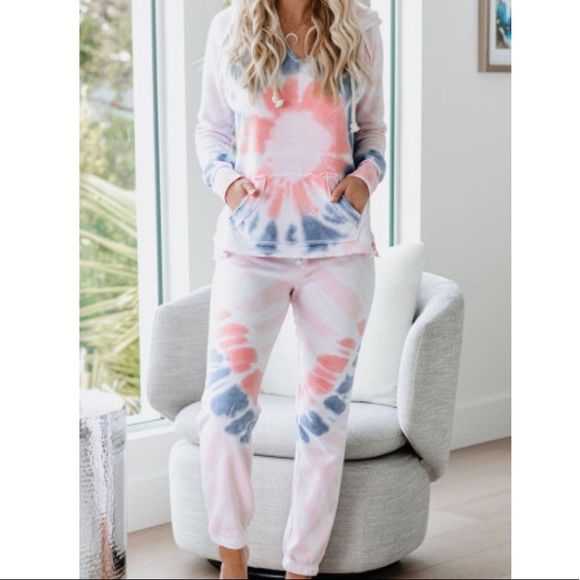 Cotton Blend Tie Dye Hoodie & Joggers set - Picture 6 of 14